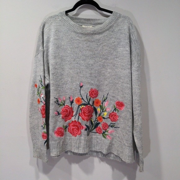 Umgee Womens Floral Embroidered Sweater Size Small Oversized Gray Slouchy Loose - Picture 2 of 16